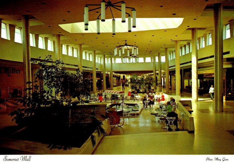 Somerset Collection (Somerset Mall) - Vintage Postcard